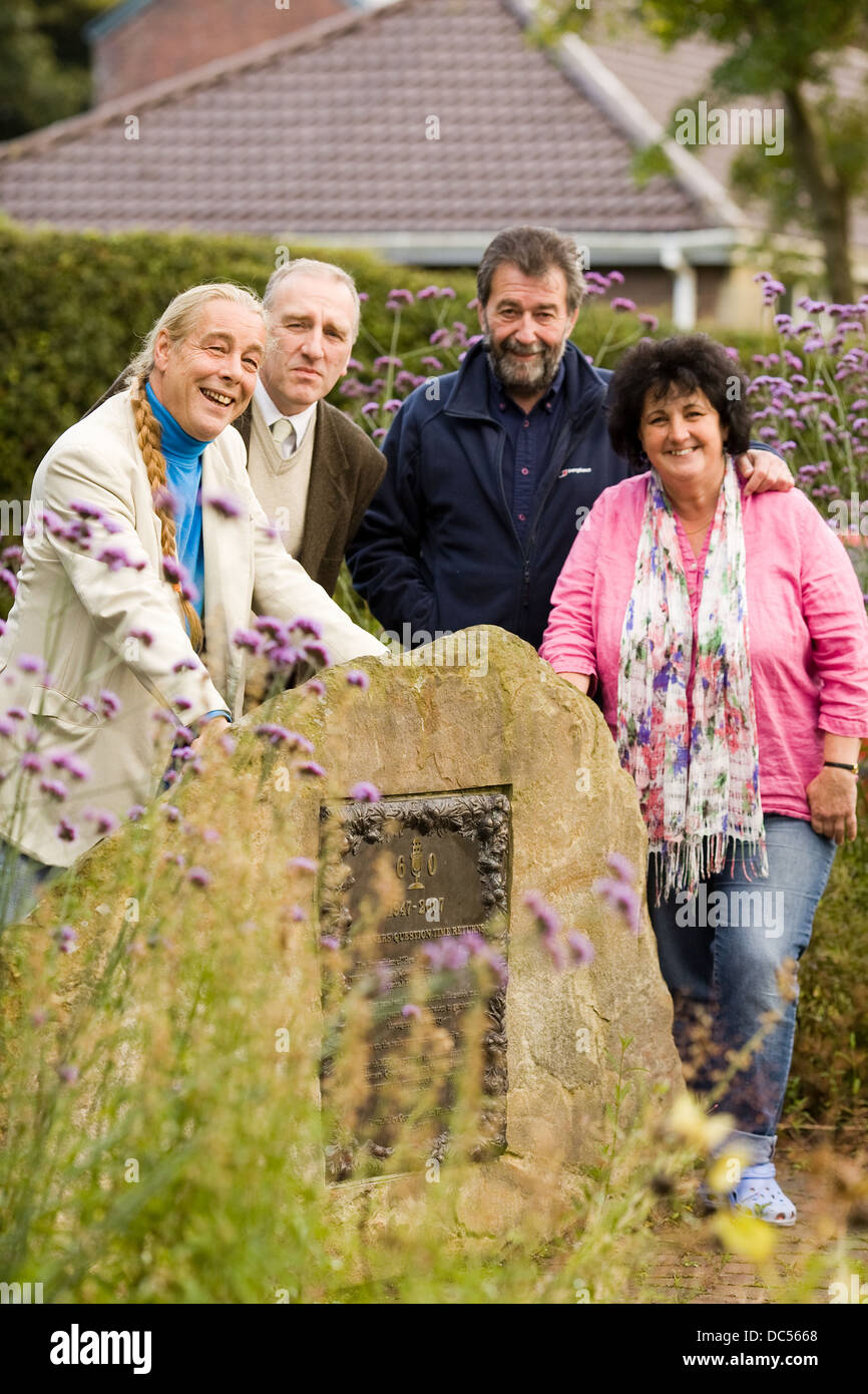 L'équipe de l'heure des questions des jardiniers L-R membres du groupe Bob Flowerdew , Paul Peacock , Eric Robson et Pippa Greenwood Banque D'Images