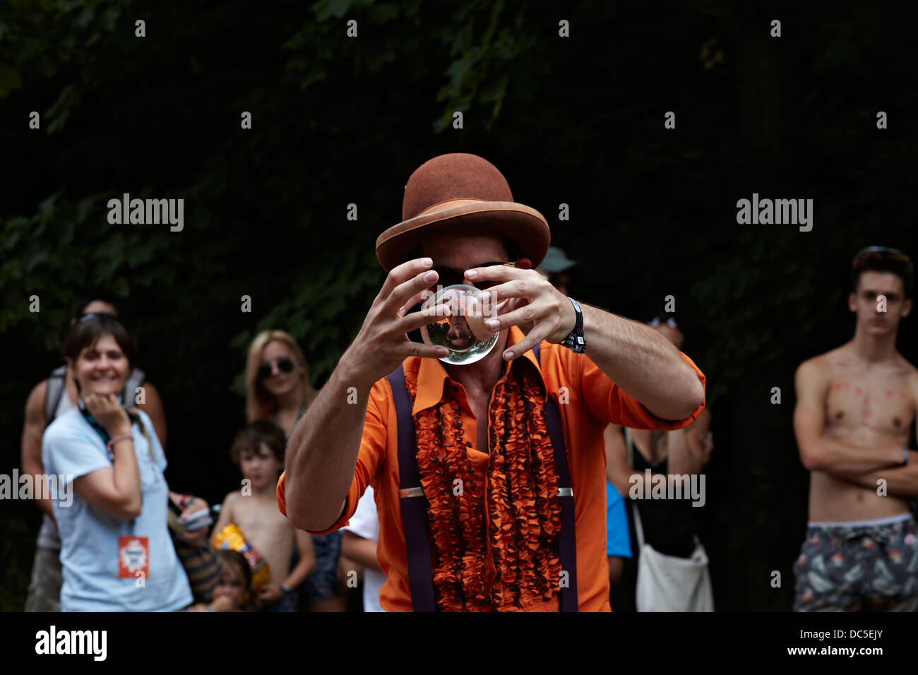 Charlton Park, Wiltshire, Angleterre - (WOMAD World of Music Arts and Dance Festival 2013). Banque D'Images
