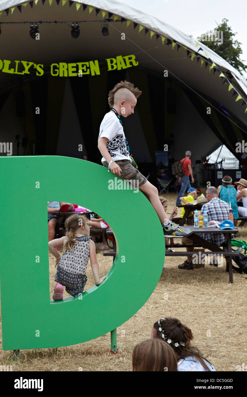 Charlton Park, Wiltshire, Angleterre - (WOMAD World of Music Arts and Dance Festival 2013). Banque D'Images