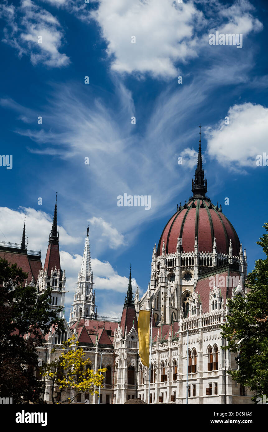 Le bâtiment du parlement hongrois est le siège de l'Assemblée nationale de Hongrie Banque D'Images
