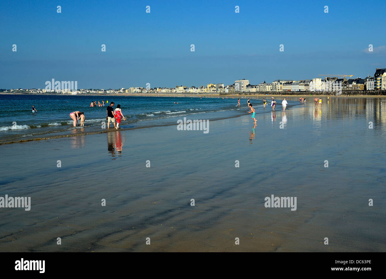 La plage du Sillon à St Malo (Bretagne, France). Banque D'Images
