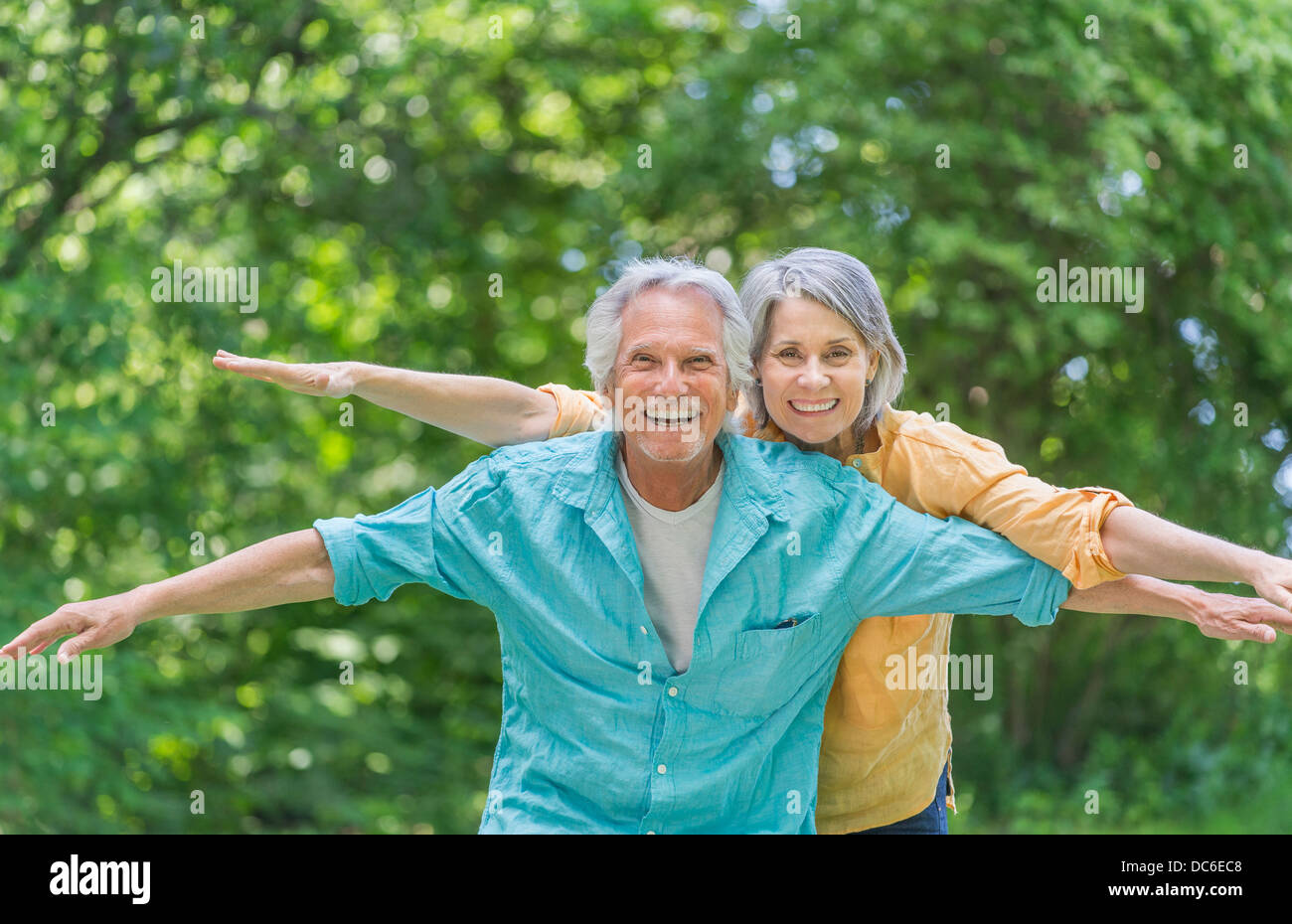 USA, New York, New York, Central Park, Senior couple having fun in park Banque D'Images