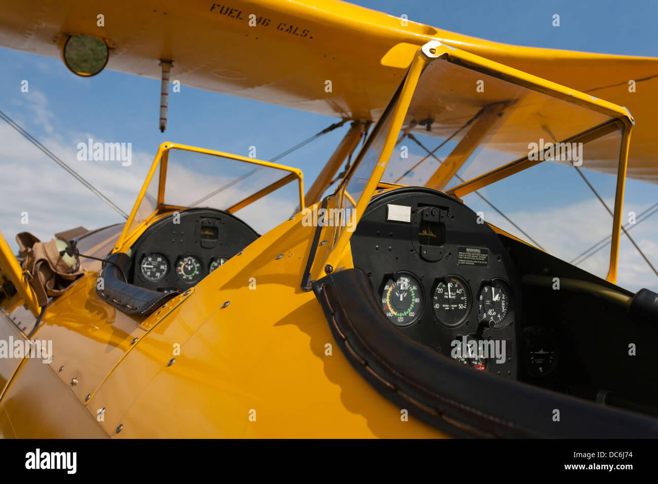 N2S Boeing Stearman PT-17) (poste de pilotage et tableau de bord. Banque D'Images