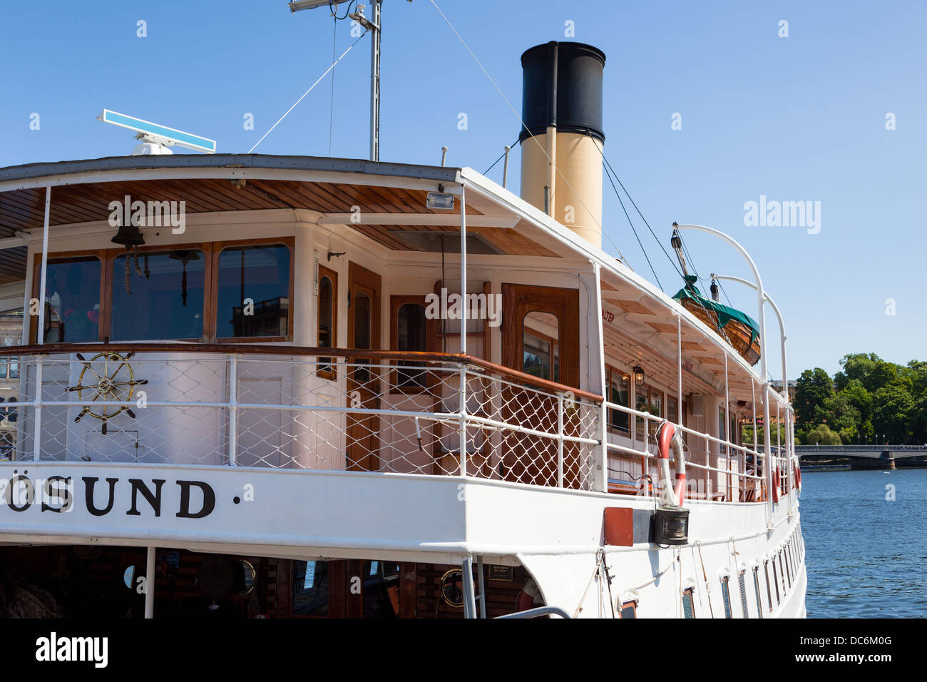 Les bateaux à vapeur traditionnel pour des excursions autour de l'archipel de Stockholm. La Suède Banque D'Images