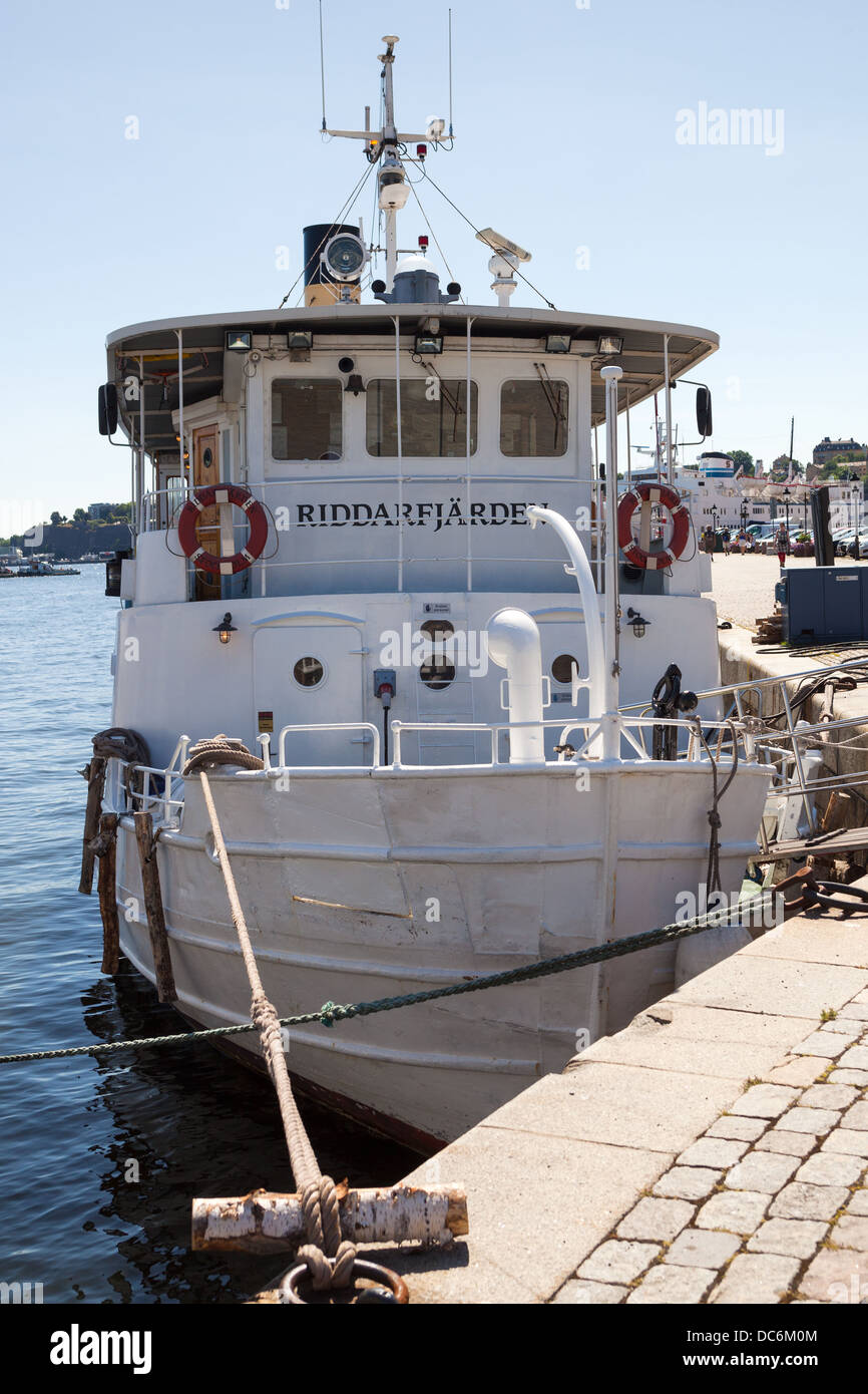 Les bateaux à vapeur traditionnel pour des excursions autour de l'archipel de Stockholm. La Suède Banque D'Images