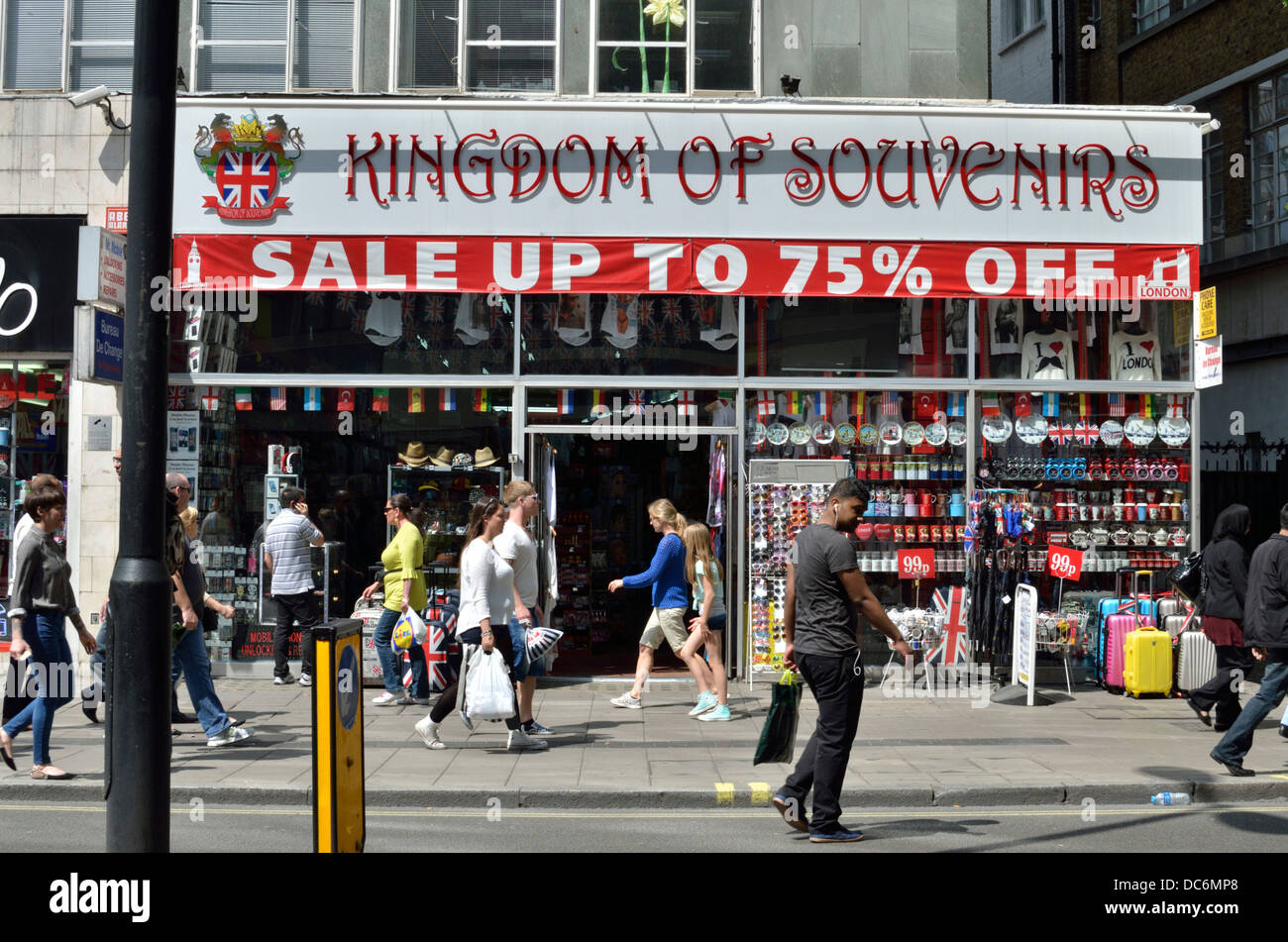 Royaume de Souvenirs souvenirs touristiques Oxford Street, London, UK Banque D'Images