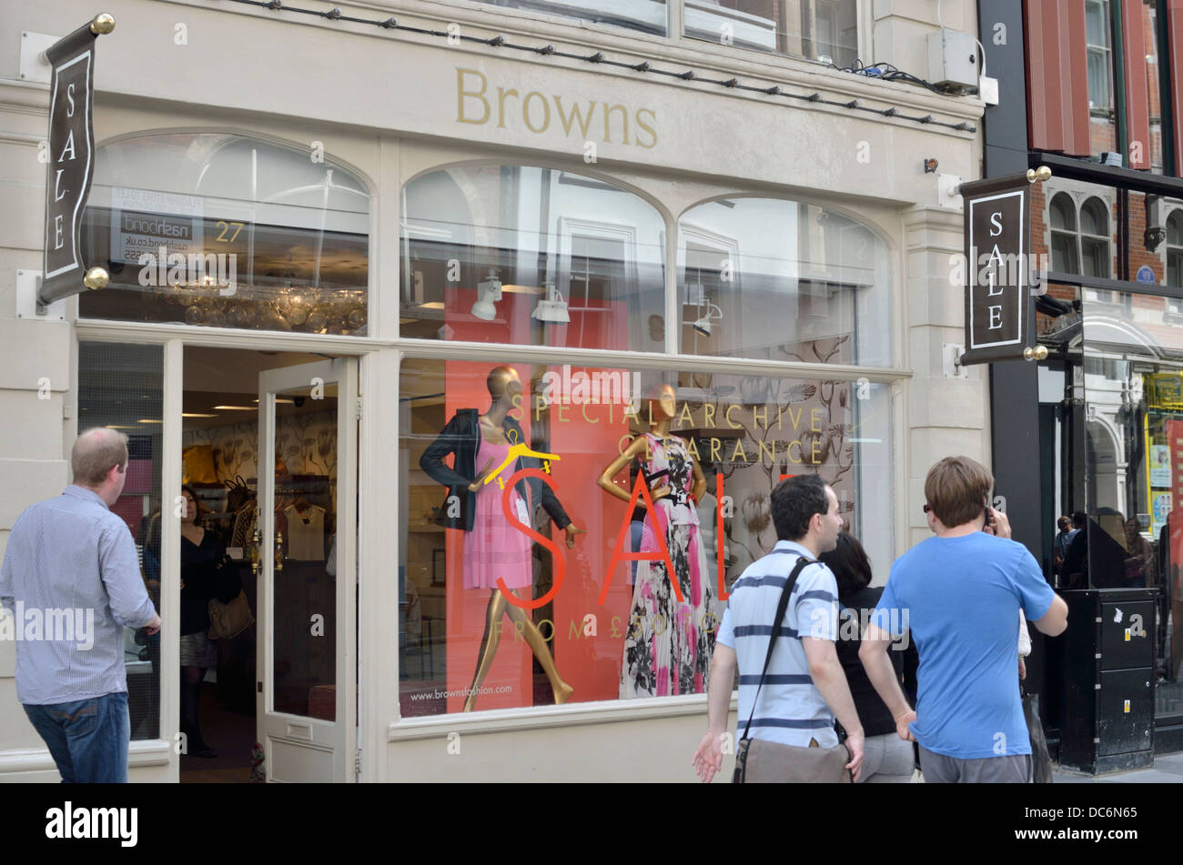 Browns fashion store dans South Molton Street, Mayfair, London, UK. Banque D'Images