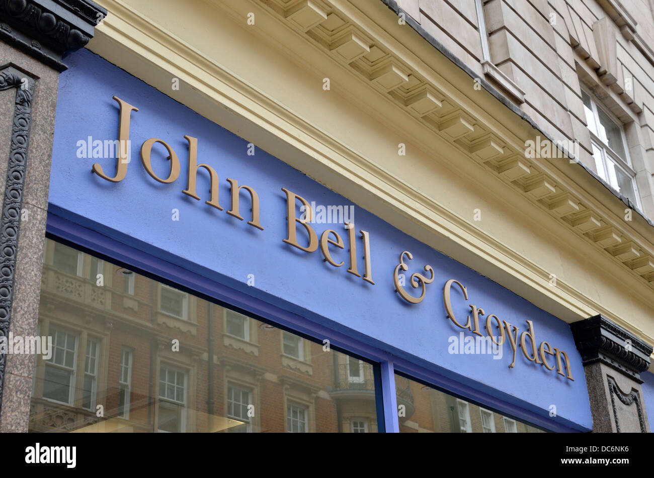 John Bell et Croydon pharmacie de Wigmore Street, Marylebone, London, UK Banque D'Images