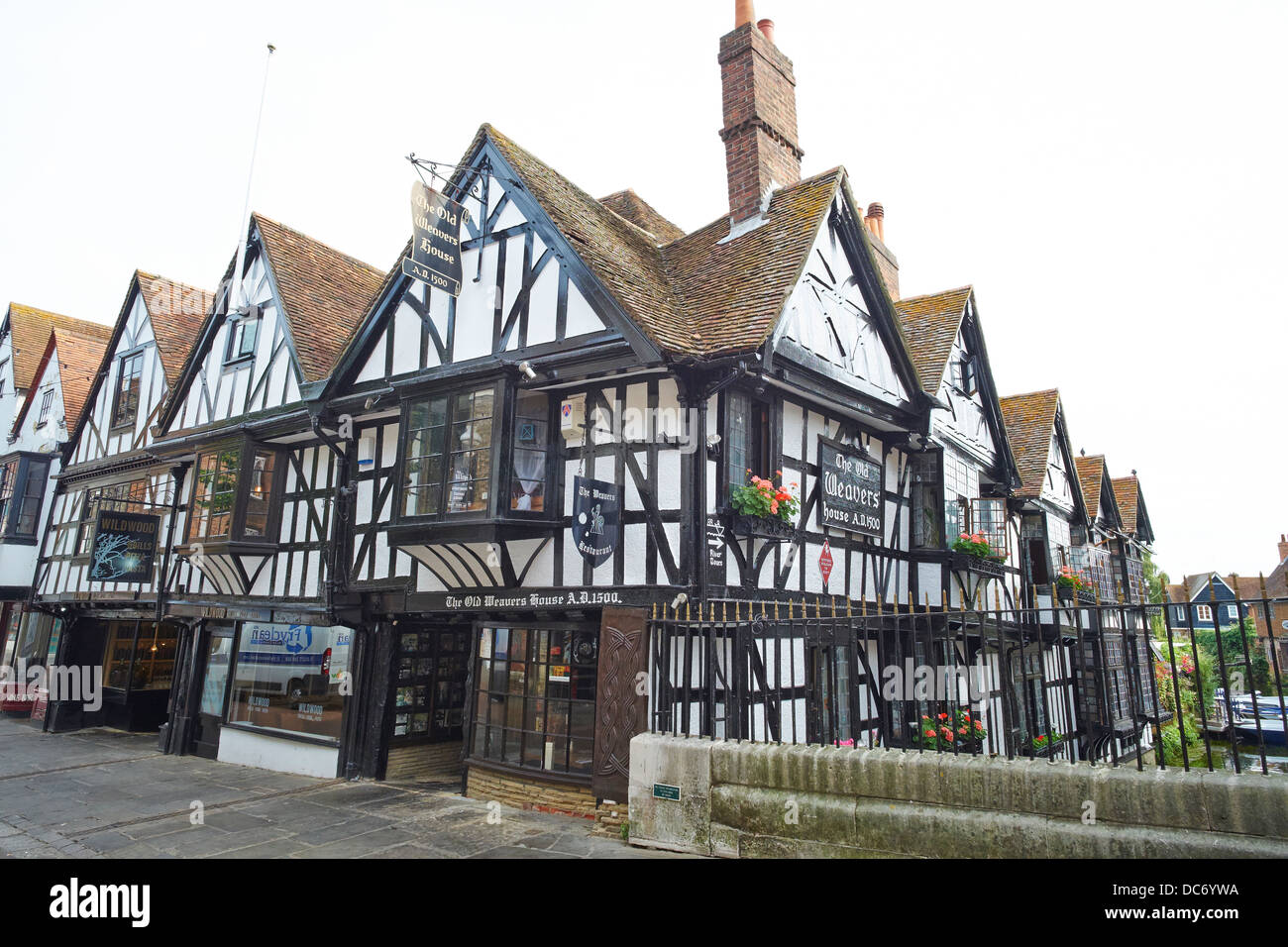 L'ancienne maison de tisserands St Peters Street Canterbury Kent UK Banque D'Images