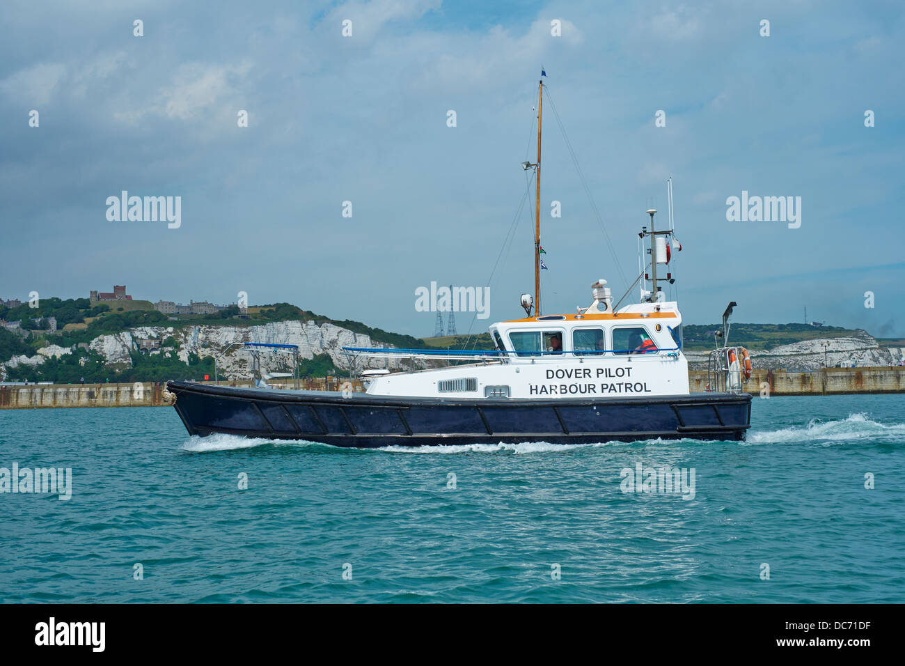 Pilote Bateau de patrouille de Douvres Port Dover Marina Kent UK Banque D'Images