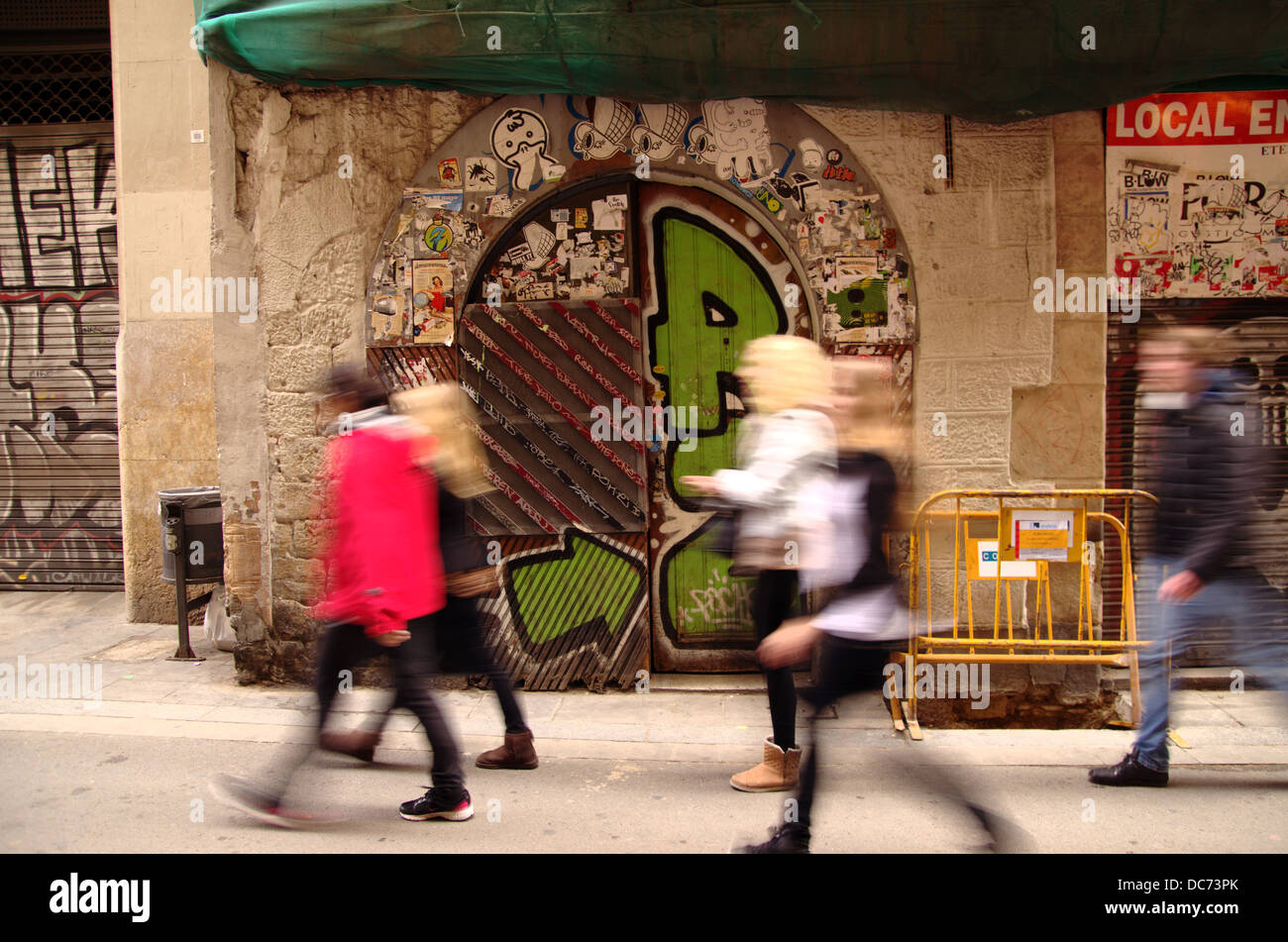 Street art & graffittis portes à Barcelone Banque D'Images