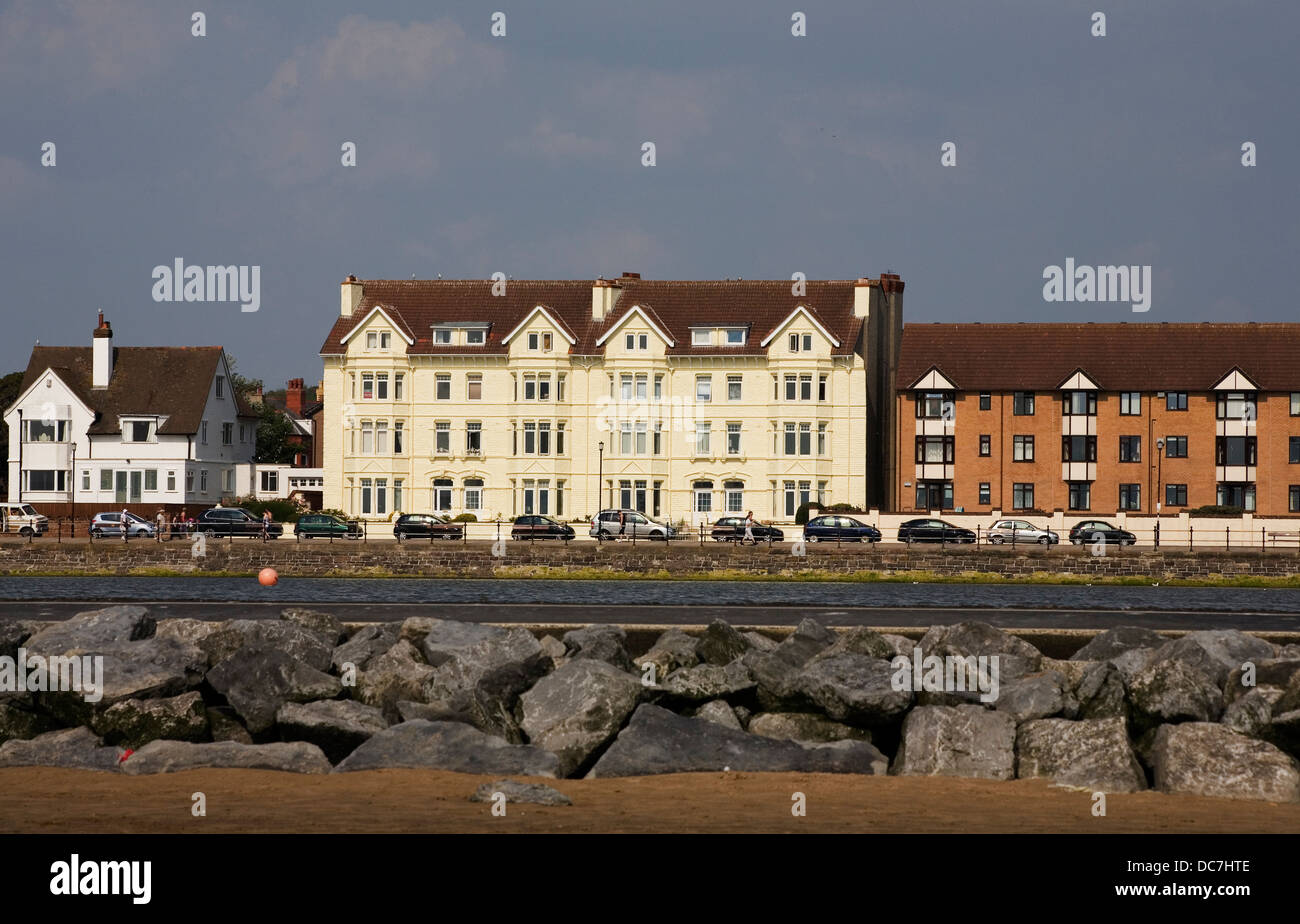 Le lac marin & front à West Kirby sur la Péninsule de Wirral Cheshire Angleterre Banque D'Images