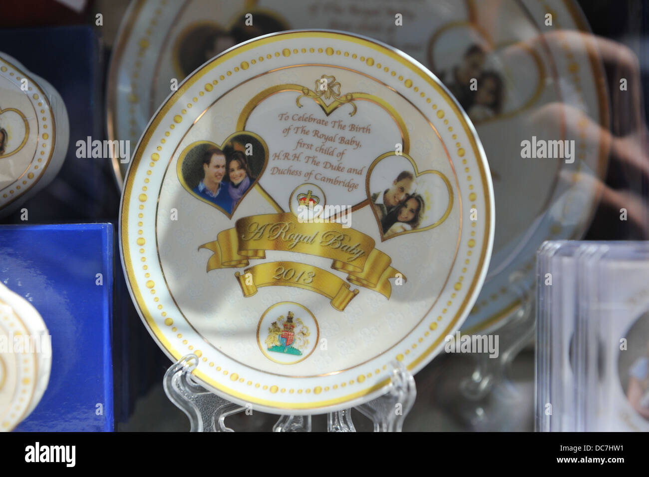 Bébé Royal George Alexander Louis William Catherine Angleterre bébé tasses souvenirs souvenirs ringards de collection de la Chine Banque D'Images