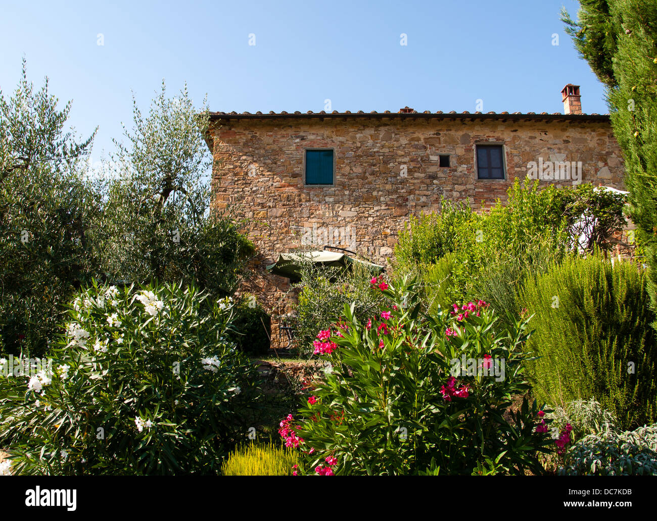 Maison traditionnelle en pierre dans un hameau en toscane, italie Banque D'Images