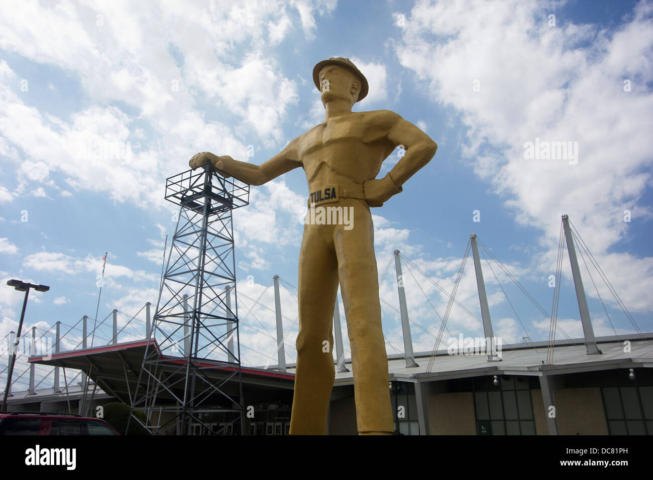 Installateur/huile géant emblématique statue sur le parc des expositions de forage dans la région de Tulsa, OK, États-Unis d'Amérique. Banque D'Images