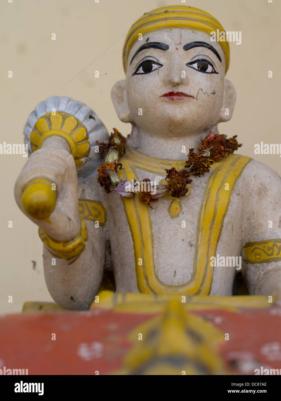 Petite statue religieuse - Fort Ramnagar sur les rives de la rivière Ganges - Varanasi, Inde Banque D'Images
