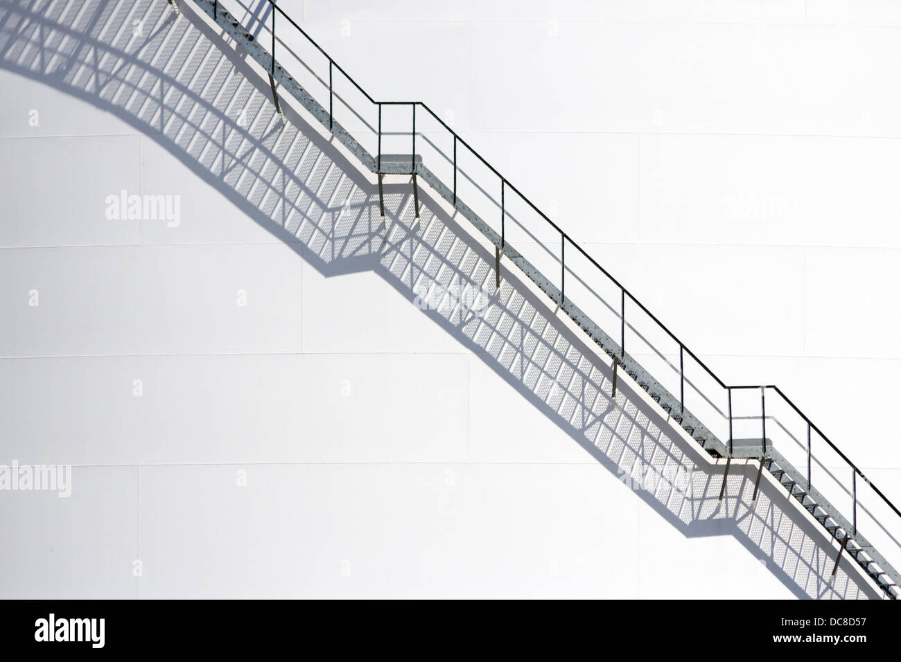Les escaliers d'un silo de stockage Banque D'Images