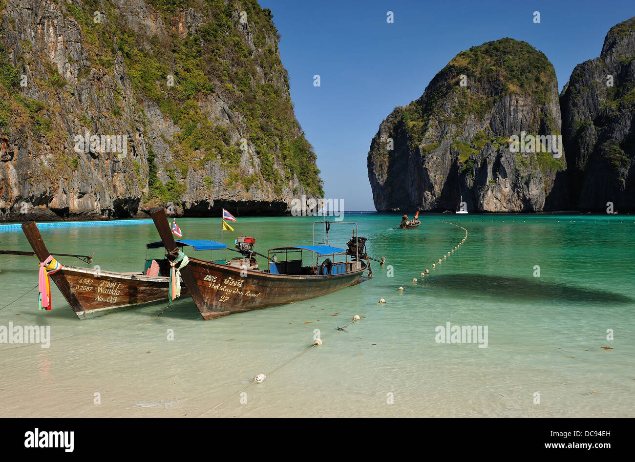 La porte de Maya Bay à l'île de Phi Phi Leh. Banque D'Images