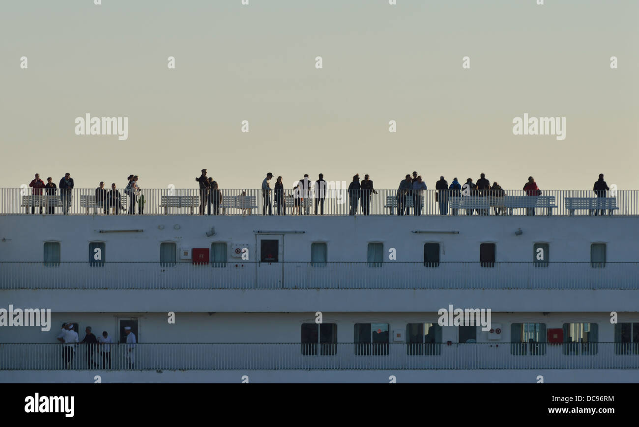 Les gens sur la corse lié ferry, Marseille, France Banque D'Images