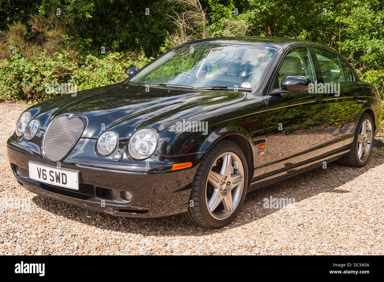 Musée de Havilland 2002 noir essence 4 portes 4.2 litre litre Jaguar S type V8 Auto R 405 ch. Banque D'Images
