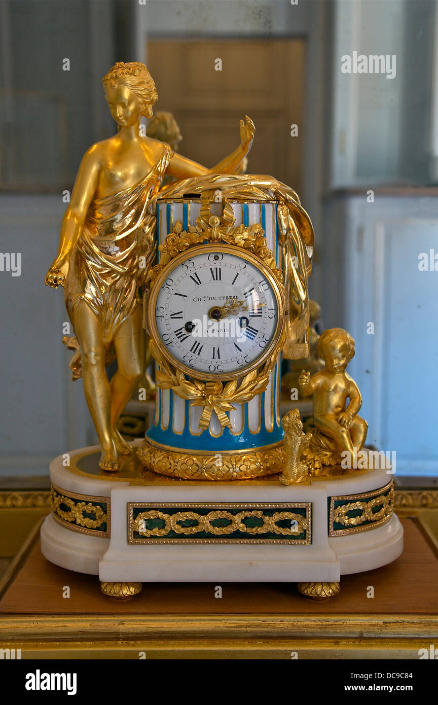 Réveil, par Charles-Nicolas Dutertre (1715-1793, reçu maître horloger en 1739), les petits appartements de la Reine, Palais de ver Banque D'Images