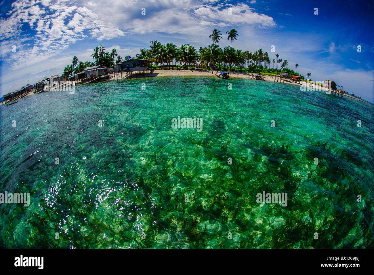 Cette photo prise lors d'un voyage à Semporna, Sabah, Malaisie. Capturés à l'aide objectif fisheye pour contourner d'effet. Banque D'Images