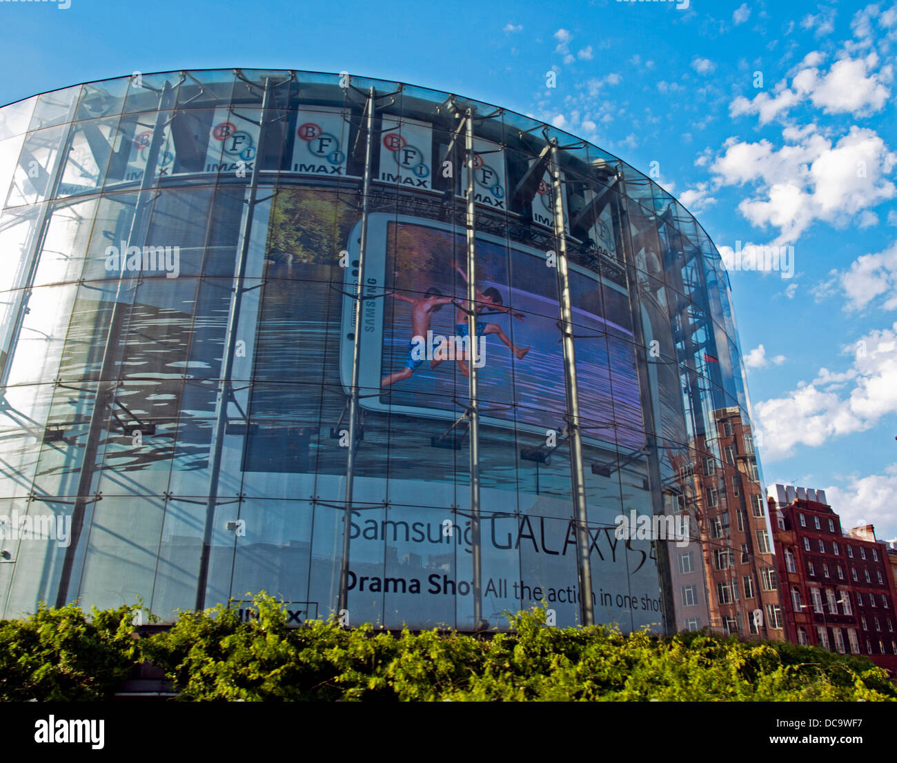 Vue de la BFI London IMAX Cinema, Banque du Sud, au nord de la gare de Waterloo Banque D'Images
