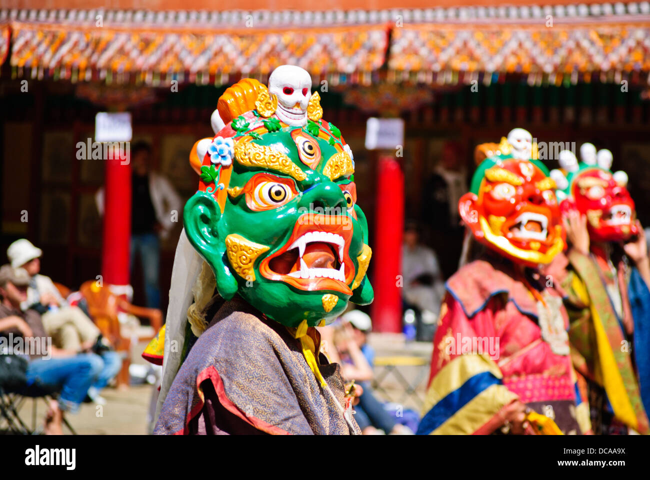 Masque vert dans la traditionnelle danse masquée de Hemis monastery Banque D'Images