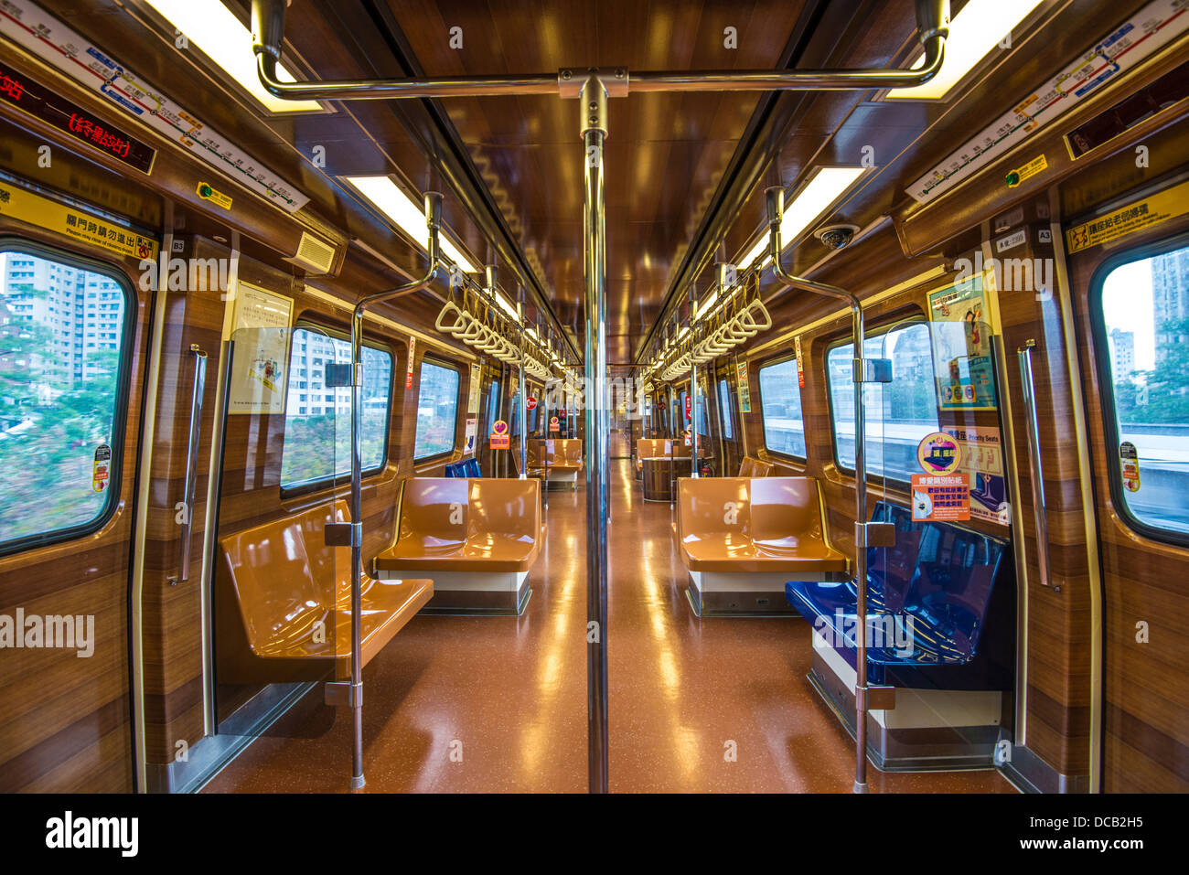 La Direction générale de l'intérieur Train Ligne Xinbeitou à Taipei, Taiwan. Banque D'Images