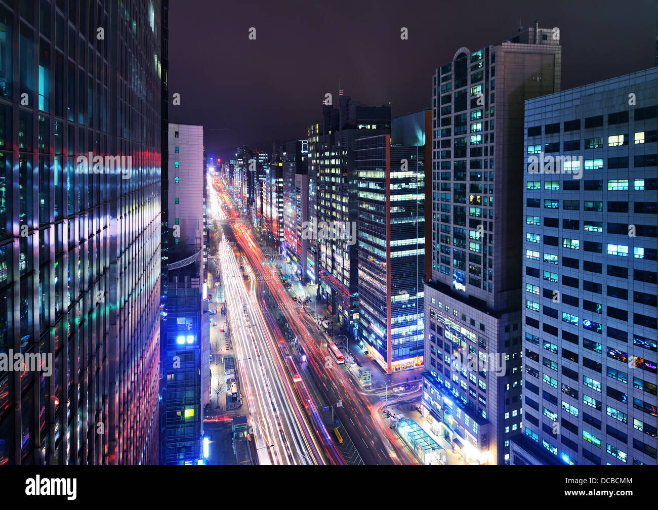 Quartier de Gangnam, Seoul, Corée du Sud cityscape at night. Banque D'Images