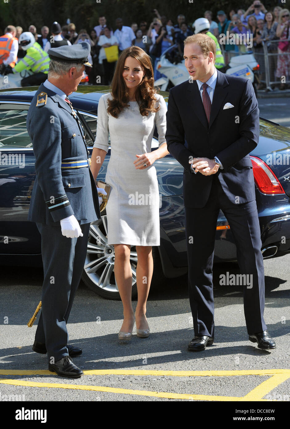 Catherine, duchesse de Cambridge, et le Prince William, duc de Cambridge. L'ouverture du nouveau Centre de chêne pour les enfants et les jeunes au Royal Marsden Hospital. Sutton, Angleterre - 29.09.11 Banque D'Images