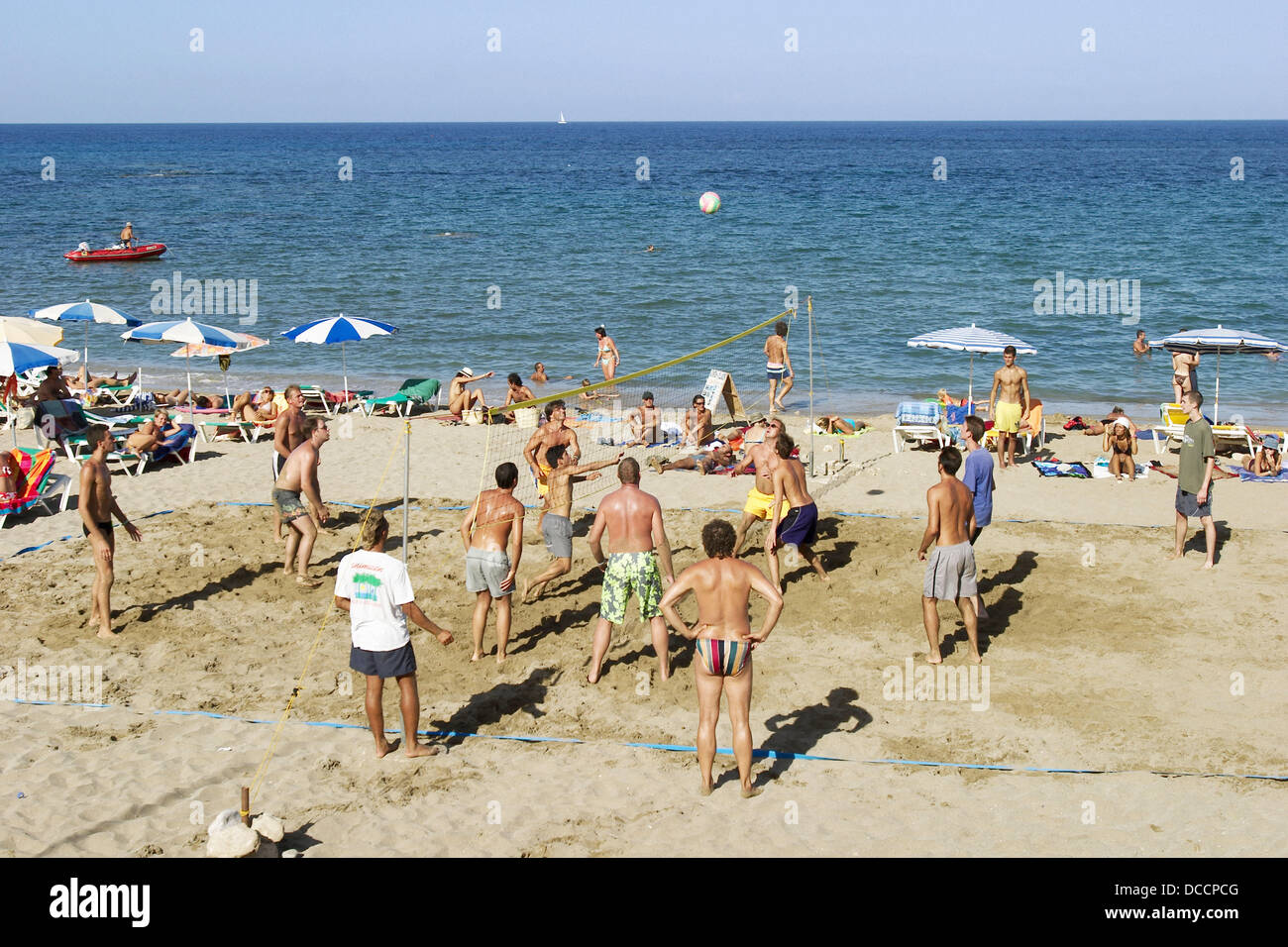 Beach volleyball island spain Banque de photographies et d’images à haute résolution Alamy