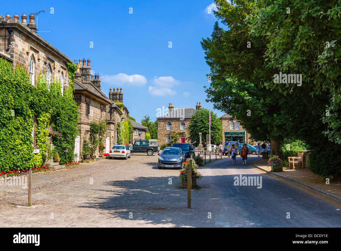 Centre du village pittoresque de Ripley, North Yorkshire, England, UK Banque D'Images
