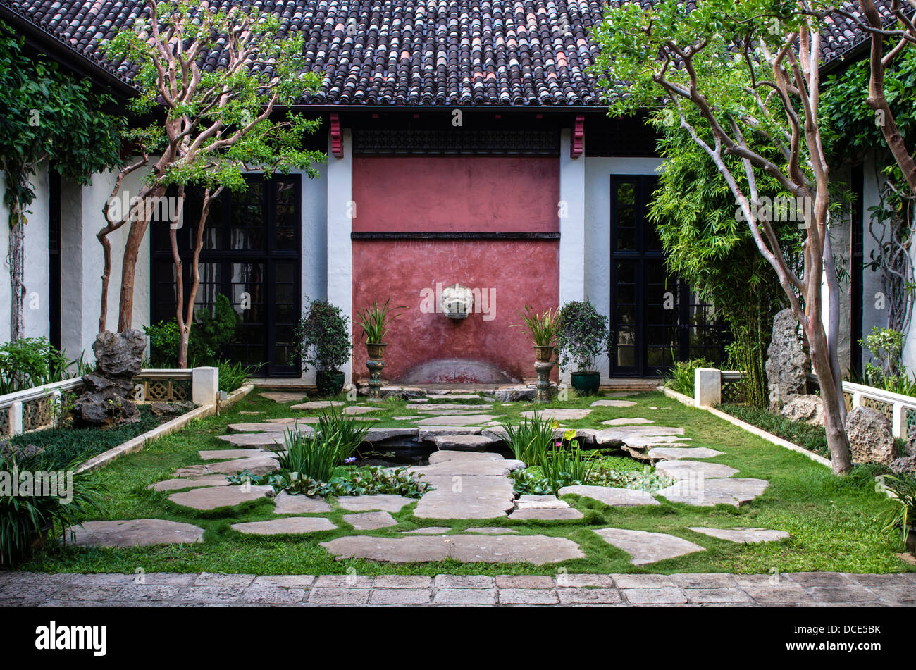 USA, Hawaii, Oahu, Honolulu. Cour intérieure chinoise à Honolulu Museum of Art. Banque D'Images