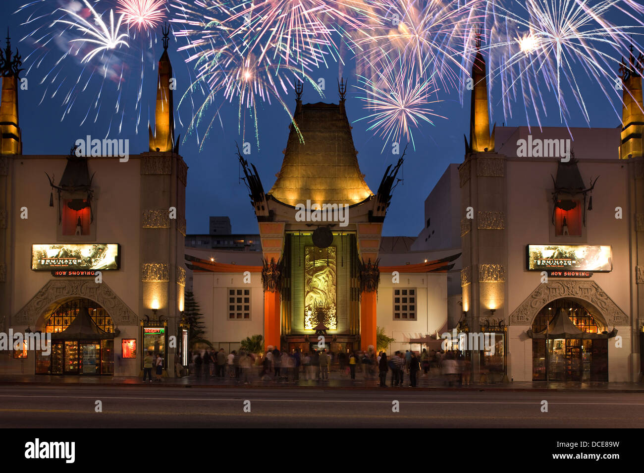 Théâtre chinois de Grauman (©MAYER & Holler 1927 / BEHR NAVIGATEURS 2000) WALK OF FAME DE HOLLYWOOD BOULEVARD LOS ANGELES CALIFORNIA USA Banque D'Images