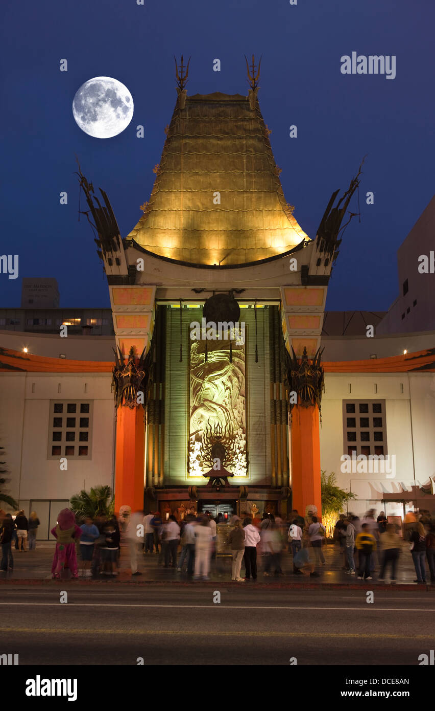 Théâtre chinois de Grauman (©MAYER & Holler 1927 / BEHR NAVIGATEURS 2000) WALK OF FAME DE HOLLYWOOD BOULEVARD LOS ANGELES CALIFORNIA USA Banque D'Images