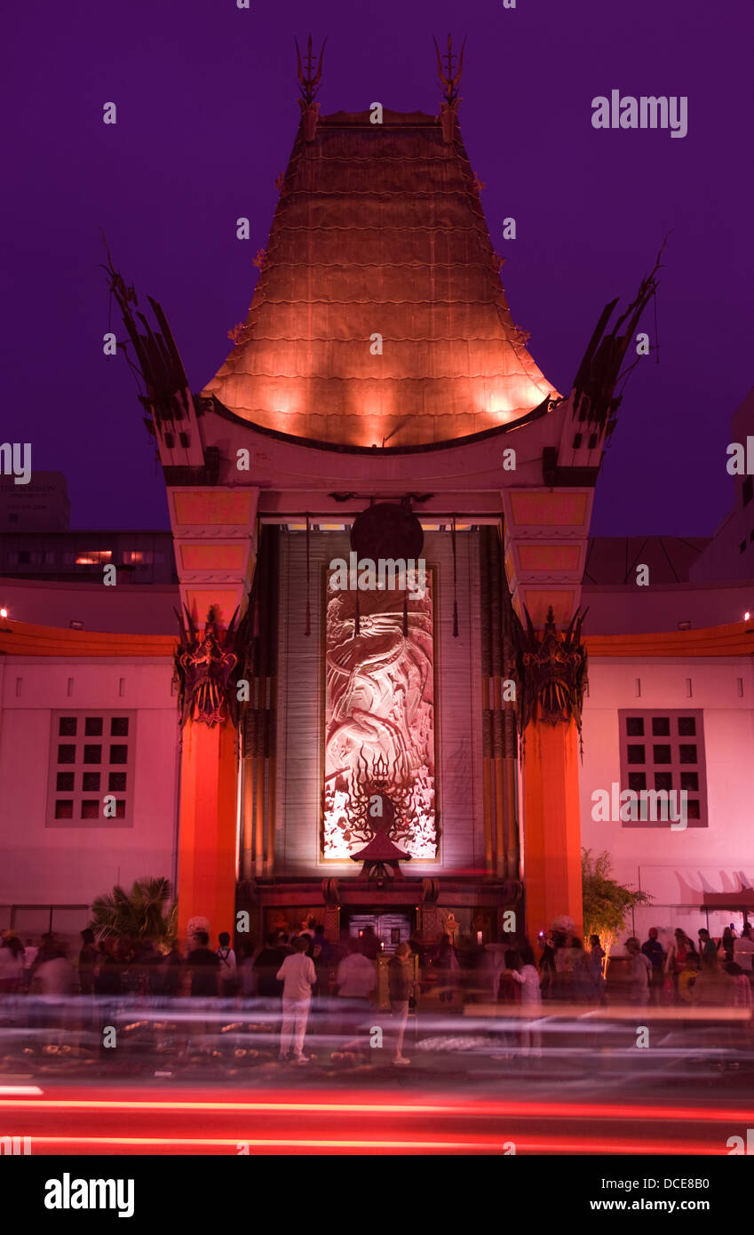 Théâtre chinois de Grauman (©MAYER & Holler 1927 / BEHR NAVIGATEURS 2000) WALK OF FAME DE HOLLYWOOD BOULEVARD LOS ANGELES CALIFORNIA USA Banque D'Images