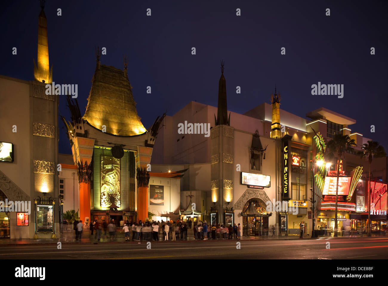 Théâtre chinois de Grauman (©MAYER & Holler 1927 / BEHR NAVIGATEURS 2000) WALK OF FAME DE HOLLYWOOD BOULEVARD LOS ANGELES CALIFORNIA USA Banque D'Images