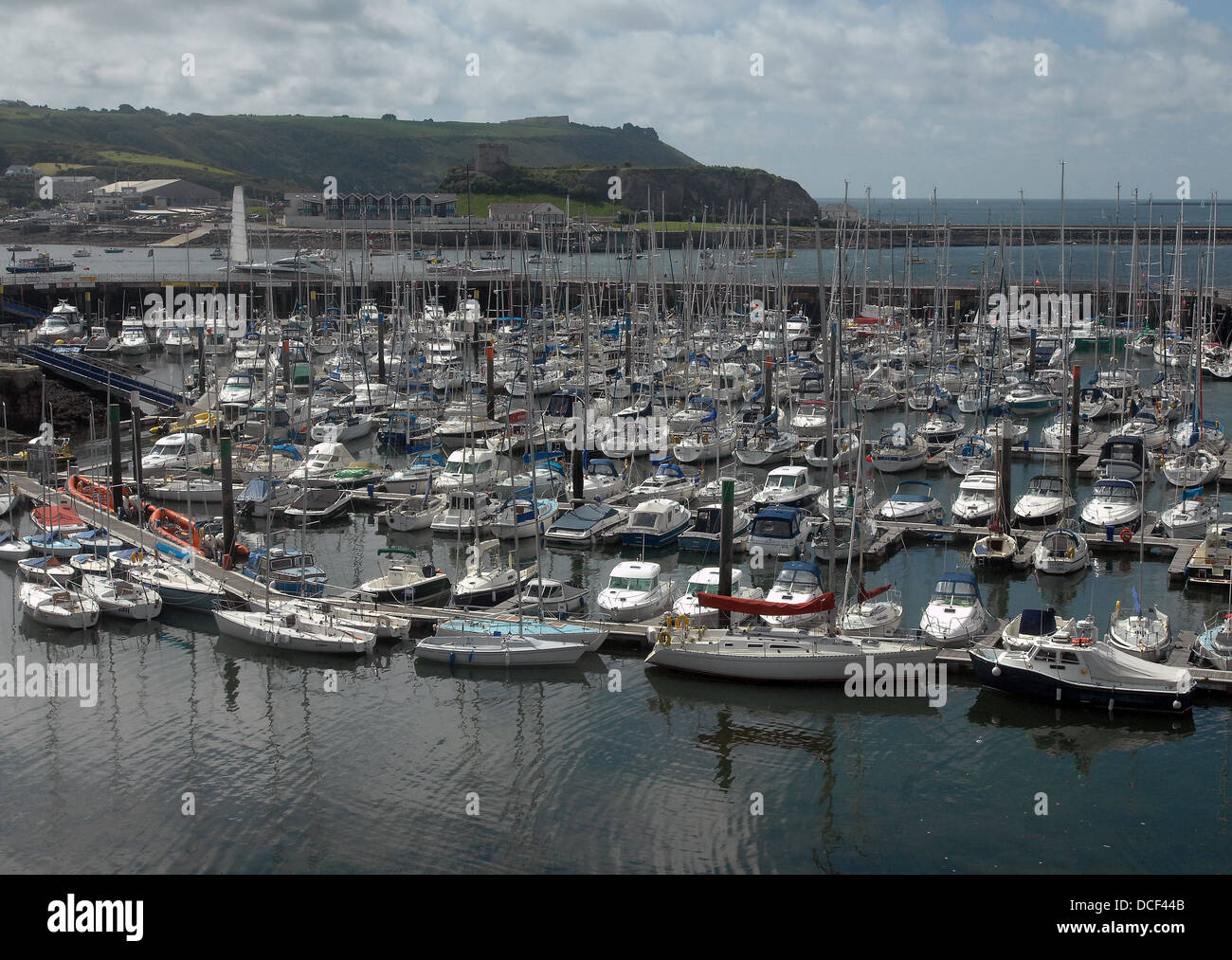 Batterie sur Queen Annes Barbican de Plymouth . Banque D'Images