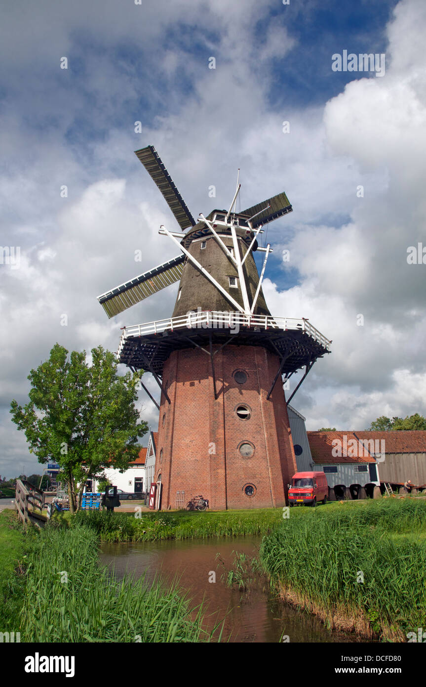 Moulin de Friesland Holland Birdaard Banque D'Images