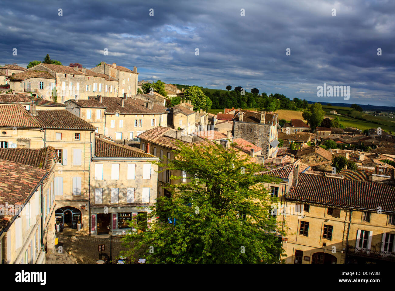 Vue panoramique du village de Saint-Emilion, Bordeaux, France Banque D'Images
