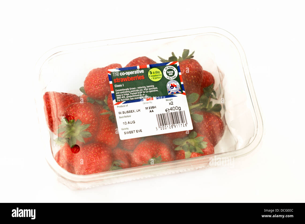 - Co operative fraises (sweet eve) montrant les fruits d'été 5 24 British & petit tracteur rouge logos Banque D'Images