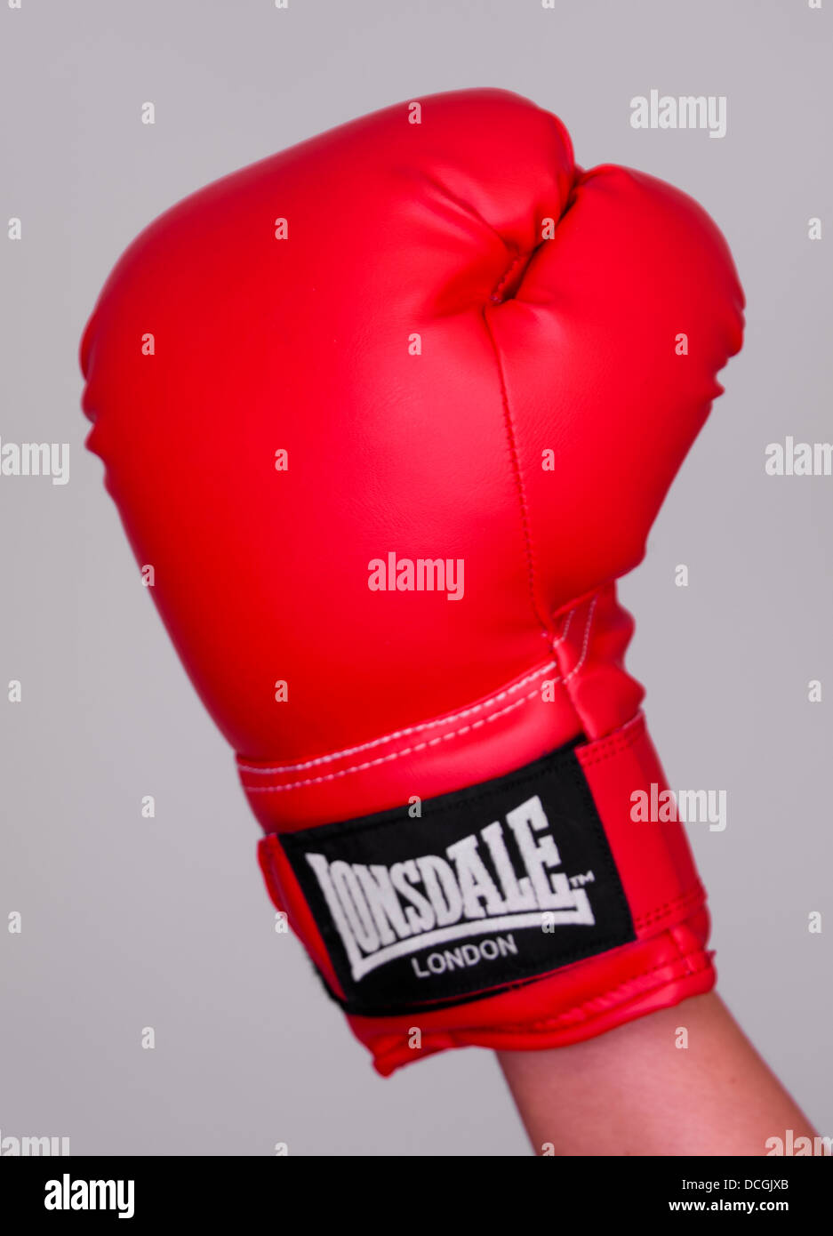 Gant de boxe rouge. Jemma parution modèle 3796 Pas de tir Banque D'Images