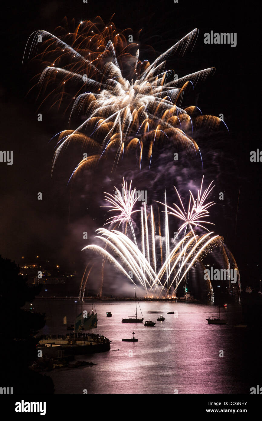 Les Championnats d'Artifice britannique, Plymouth, Devon, Août 2013 Banque D'Images