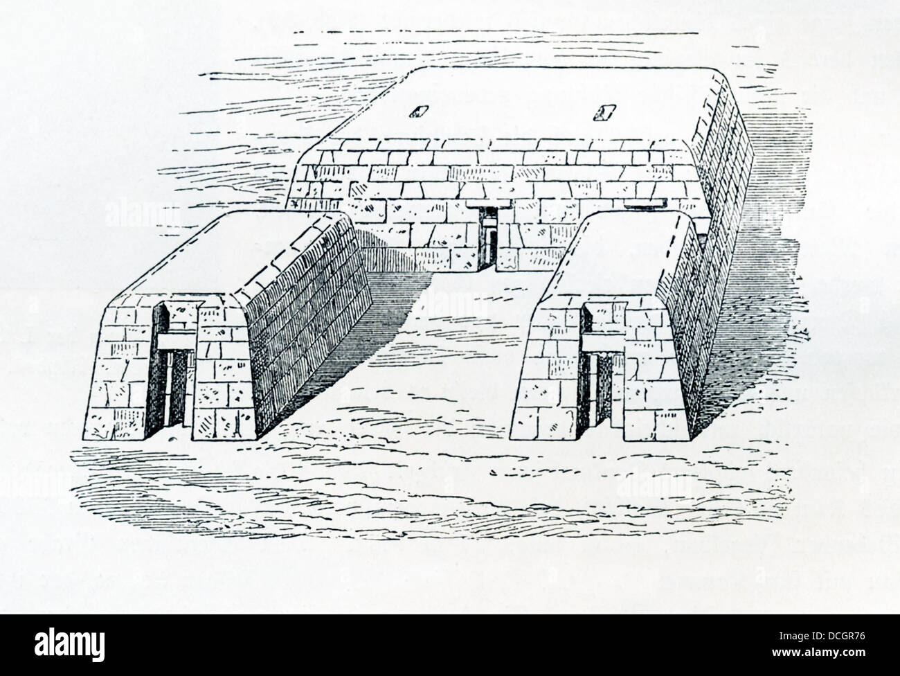 Un mastaba (celui de Giza), du mot arabe pour "sur la touche", était une structure en pierre ou mudbrick à sommet plat et parois en pente. Banque D'Images