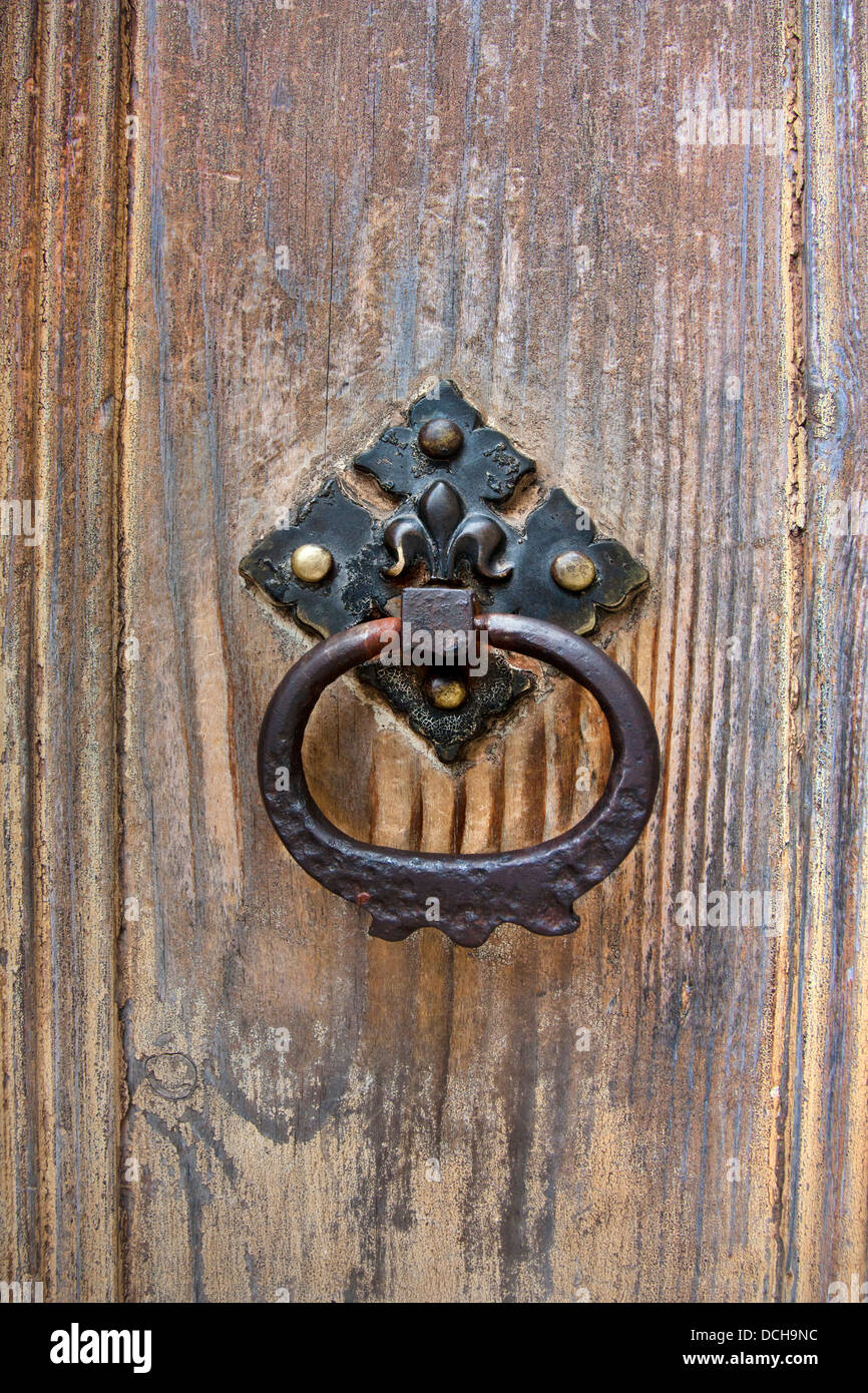 Bouton de porte poignée de fer ou close up sur le coulage de métaux Banque D'Images