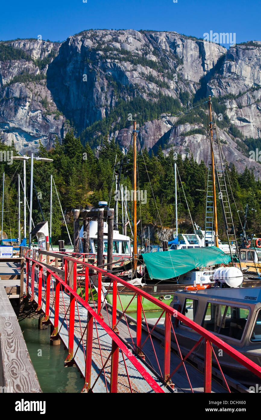 Port de plaisance à la tête de la Howe Sound à Squamish, Canada Banque D'Images