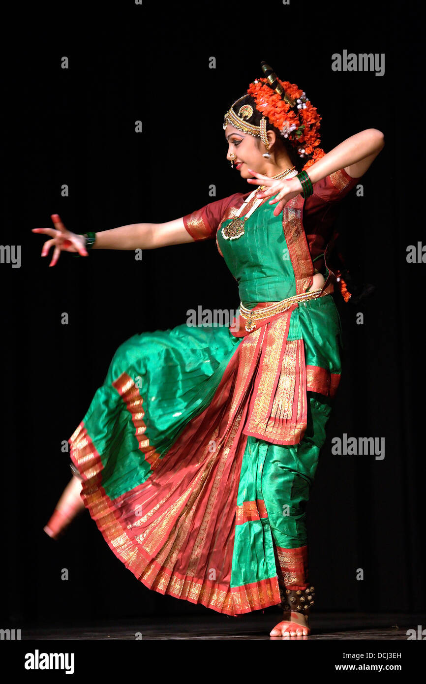 Indian dance Banque de photographies et d’images à haute résolution Alamy