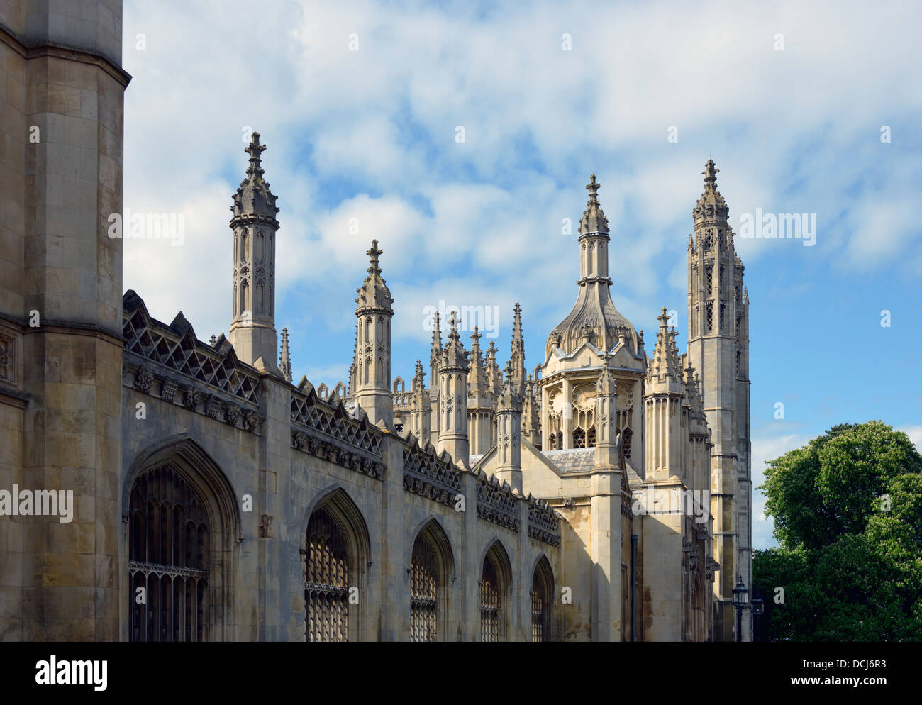 Gatehouse et chapelle. King's College, Université de Cambridge. Cambridgeshire, Angleterre, Royaume-Uni, Europe. Banque D'Images