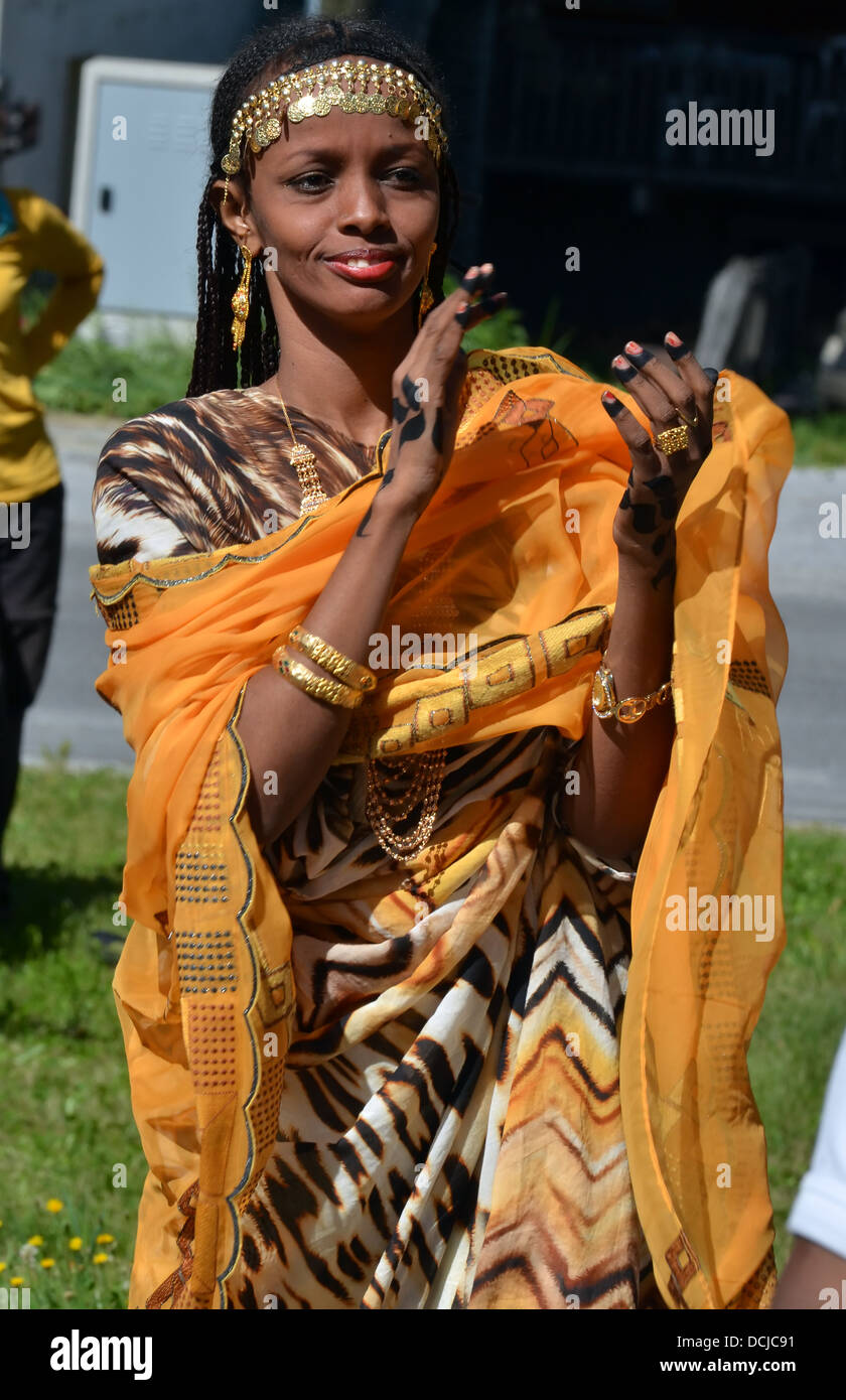 Djibouti danseuse clapping au Festival International du folklore et de la danse de la montagne (CIME) Banque D'Images